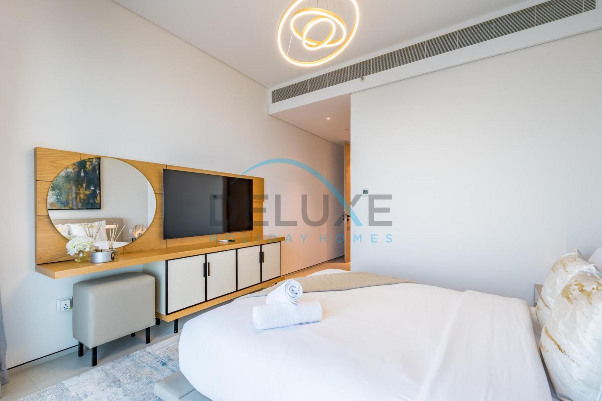 Breathtaking 2br In Jumeirah Gate Tower 1, Jumeirah By Deluxe Homes Dubai